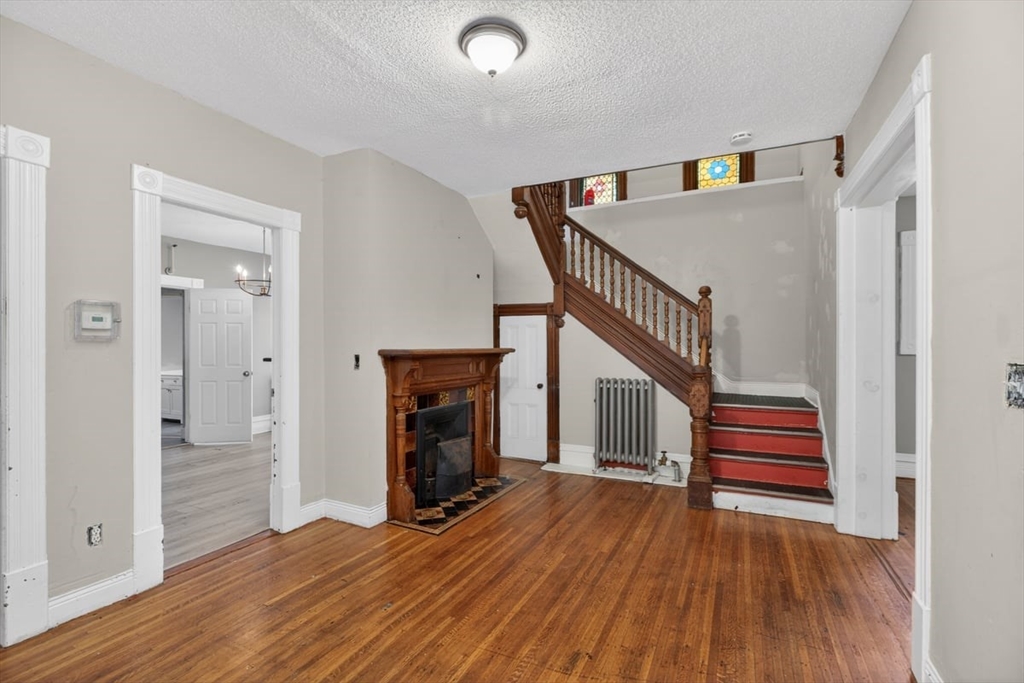 253 Oak St, Holyoke, MA, 253 Oak St, Holyoke, MA Photo #39
