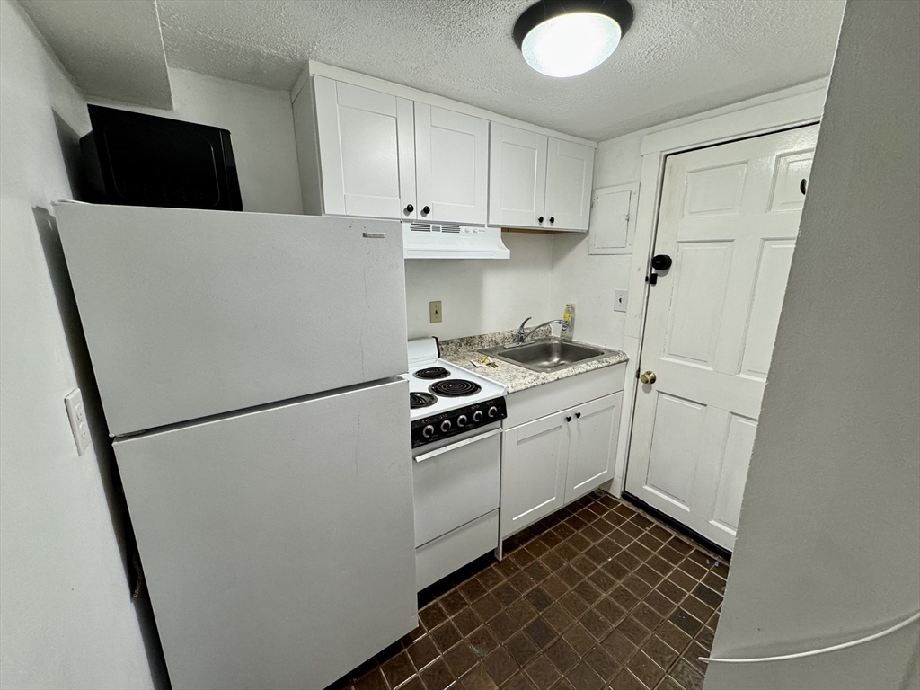 198 Allston St 3