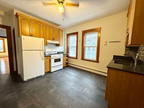 Photo of 28 Willow St #2, Cambridge, MA 02141 (MLS # 73493796)