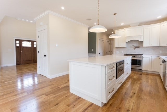 18 Cooper Rd, Seekonk, MA Photo #1