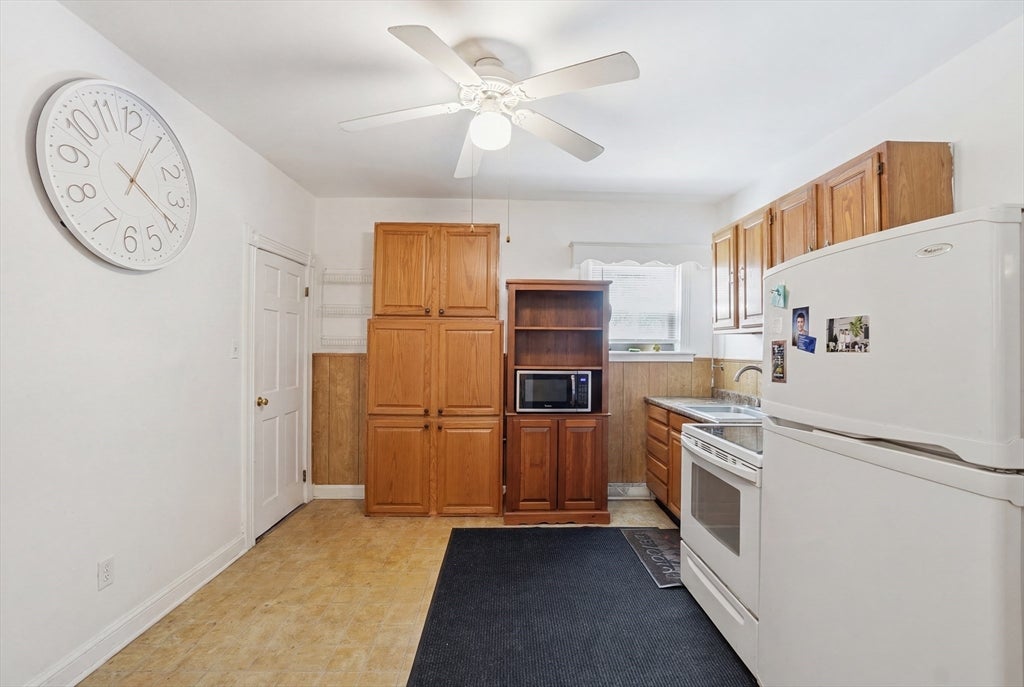18 Ball St, Worcester, MA, 18 Ball St, Worcester, MA Photo #15