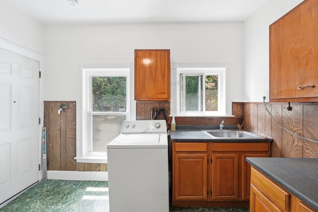 18 Ball St, Worcester, MA, 18 Ball St, Worcester, MA Photo #34