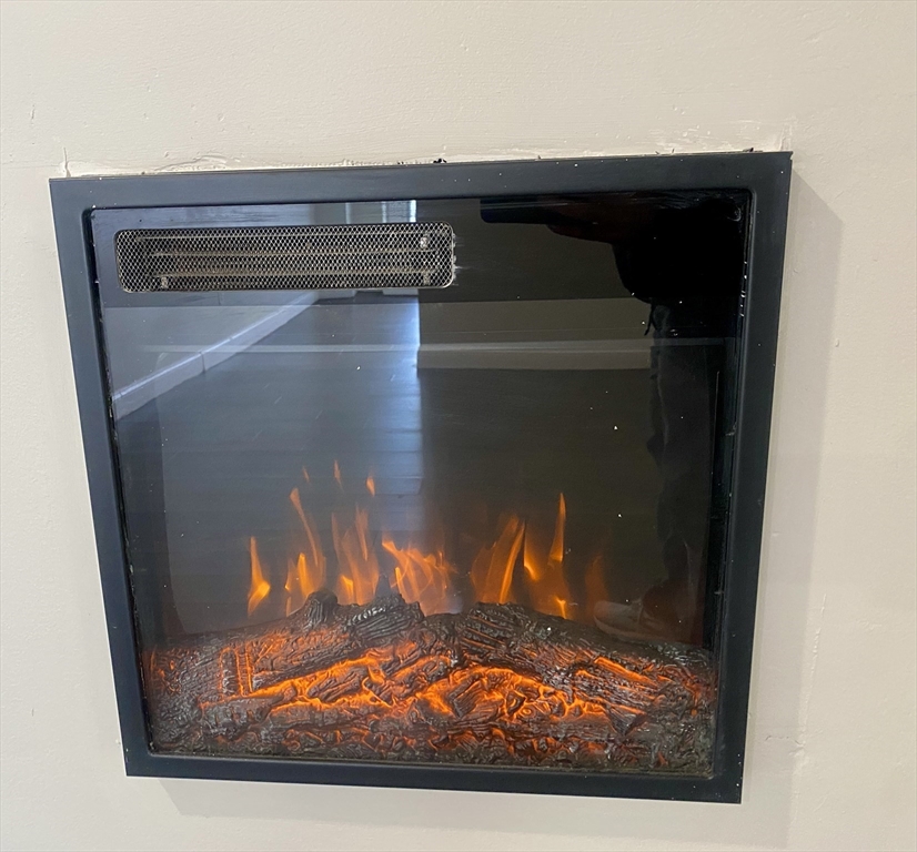 32 Hinckley Street 1R