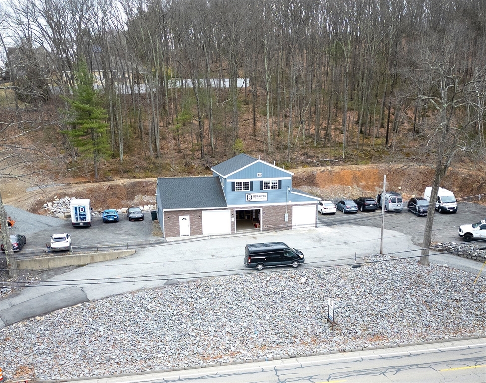 Leominster, Massachusetts 01453, United States, ,2 BathroomsBathrooms,Commercial,Active,123104