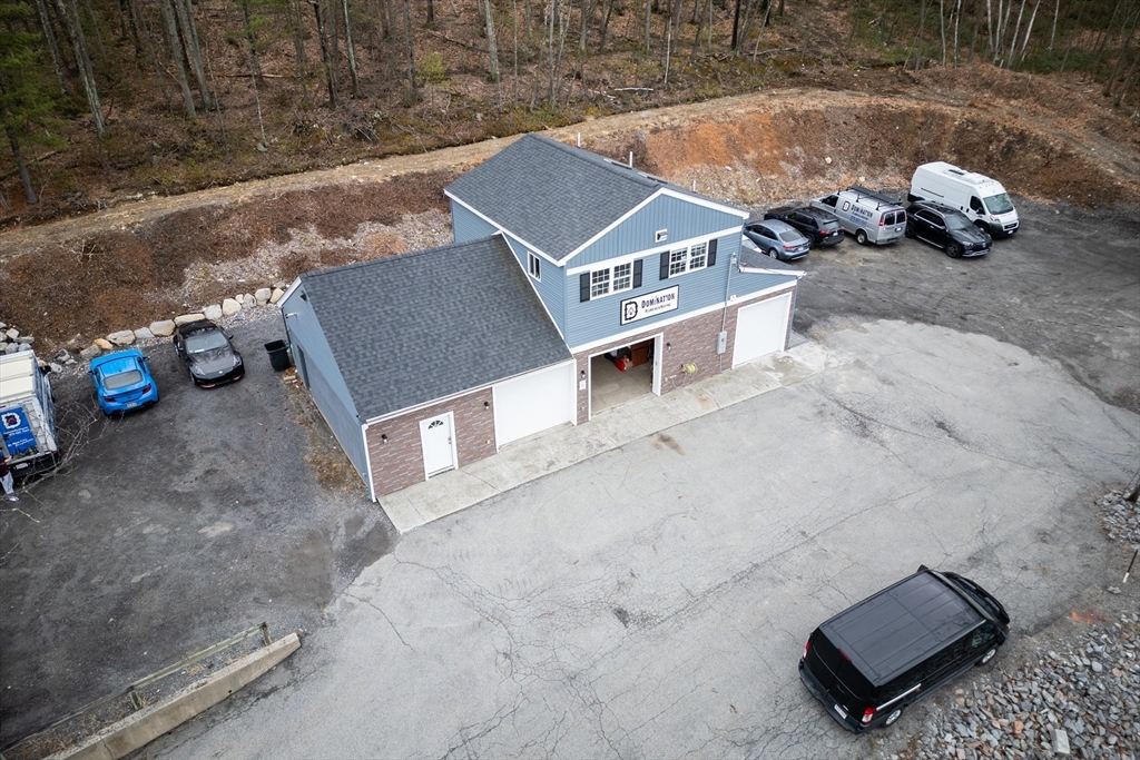 Leominster, Massachusetts 01453, United States, ,2 BathroomsBathrooms,Commercial,Active,123104