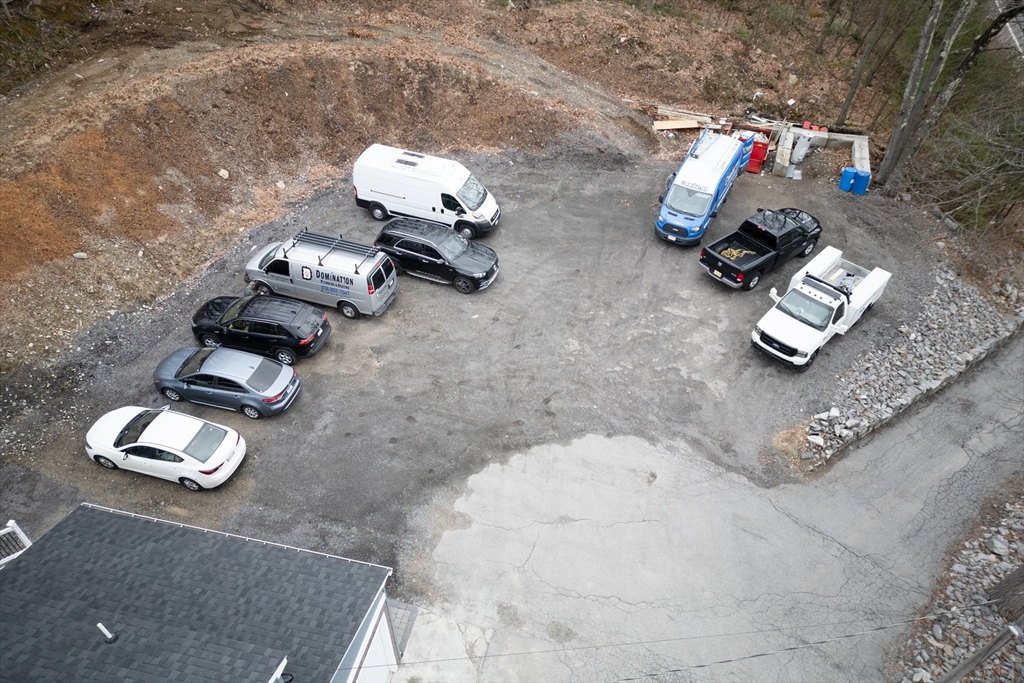 Leominster, Massachusetts 01453, United States, ,2 BathroomsBathrooms,Commercial,Active,123104