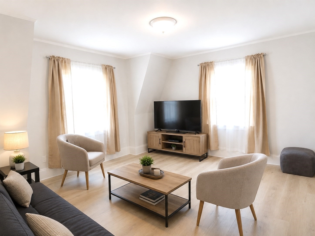 5 Kenwood St 3