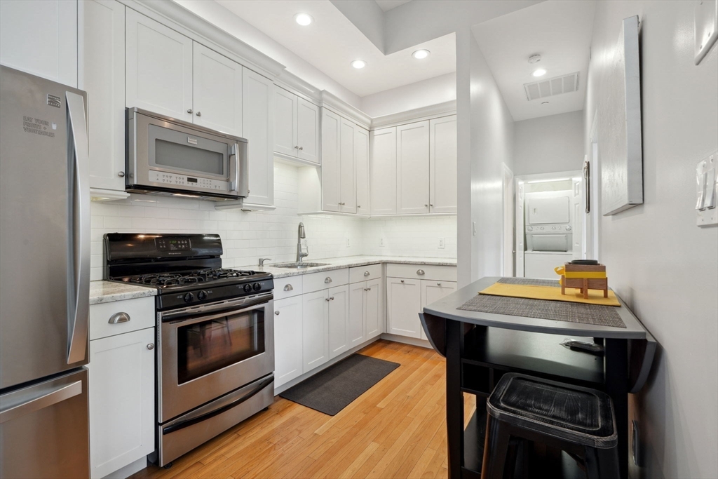 119 Dorchester St 2