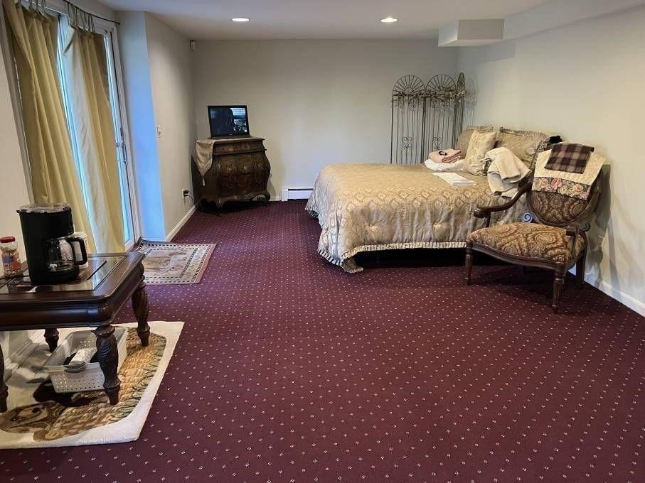 30 Katherine Lee Bates Rd