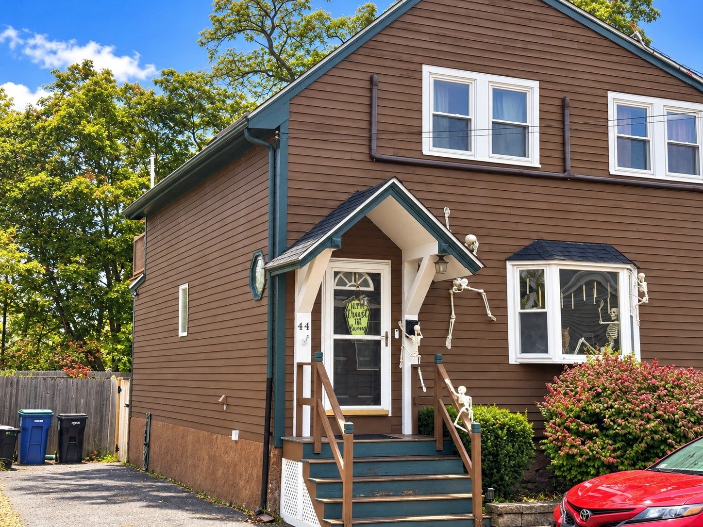 44 Balcomb St