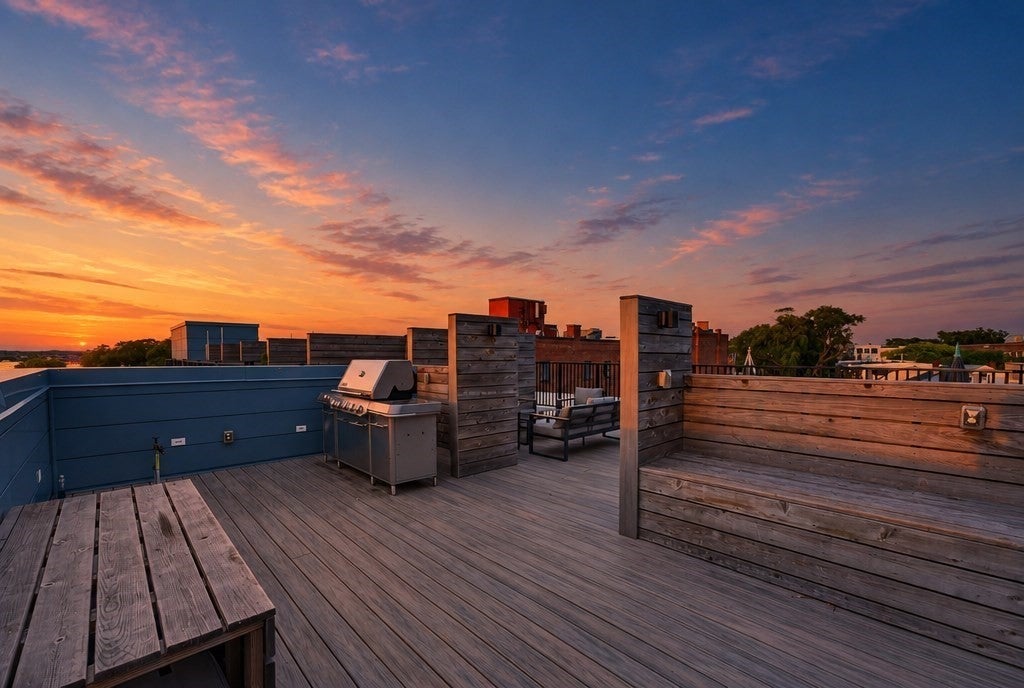301 Border St #606, Boston, MA Photo #24
