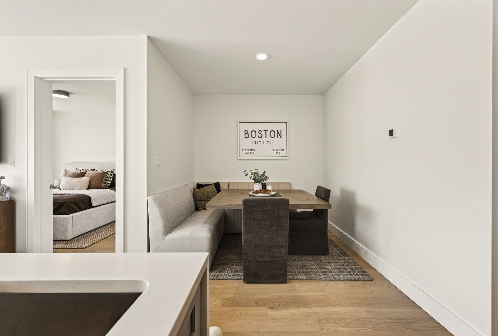 301 Border St #606, Boston, MA Photo #4