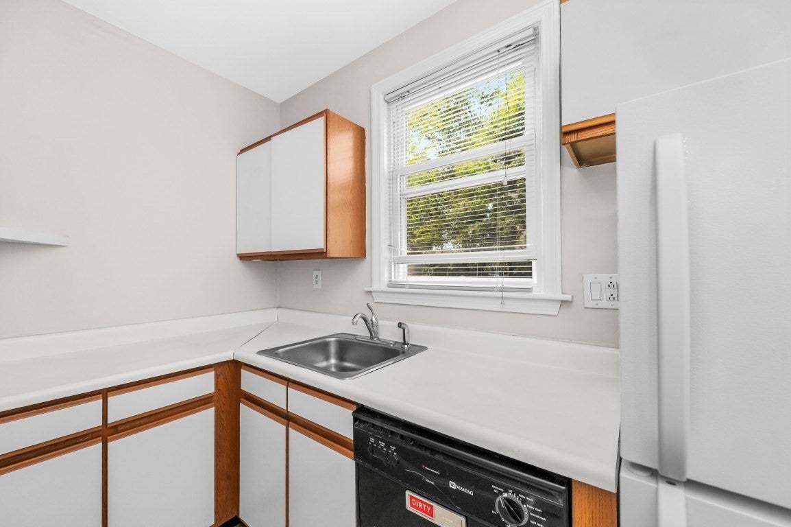 107 Ocean St #1, Lynn, MA, 107 Ocean St #1, Lynn, MA Photo #9