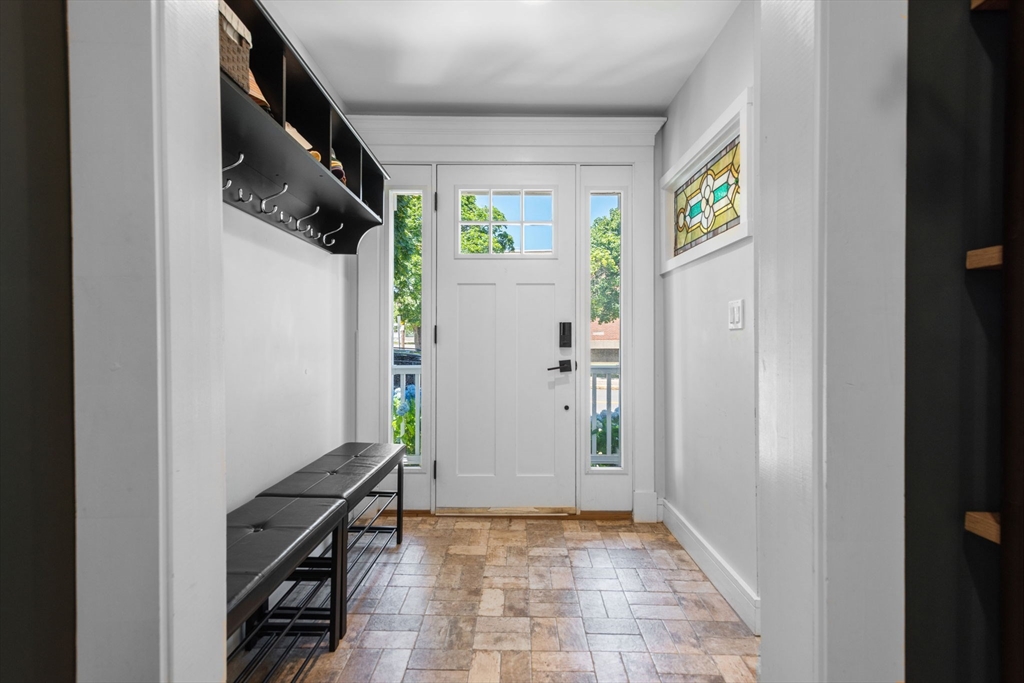 136 Pauline St