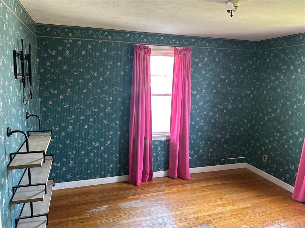 42 Clairmont Ave, Chicopee, MA Photo #16