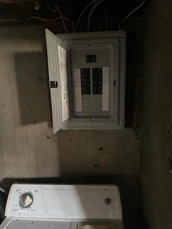 42 Clairmont Ave, Chicopee, MA Photo #30