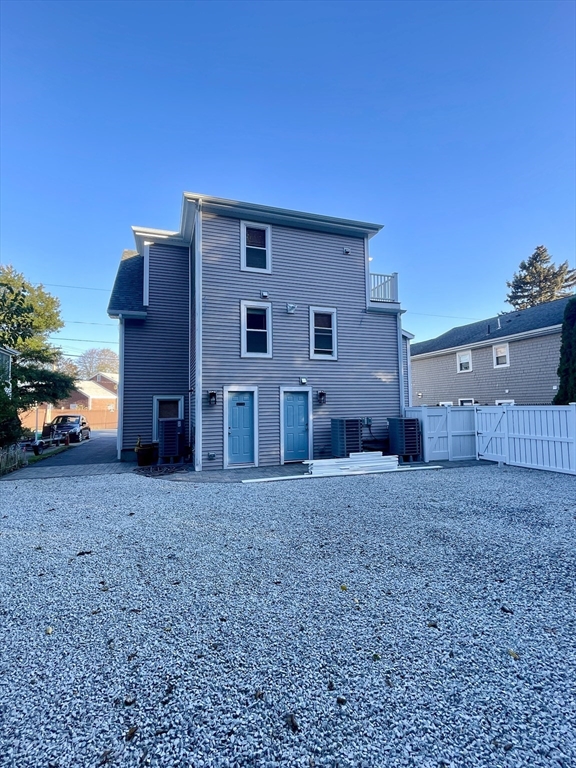 Hull, Massachusetts 02045, United States, 5 Bedrooms Bedrooms, ,2 BathroomsBathrooms,Residential,Active,186330