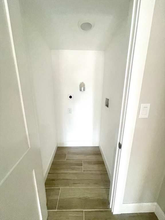 Hull, Massachusetts 02045, United States, 5 Bedrooms Bedrooms, ,2 BathroomsBathrooms,Residential,Active,186330