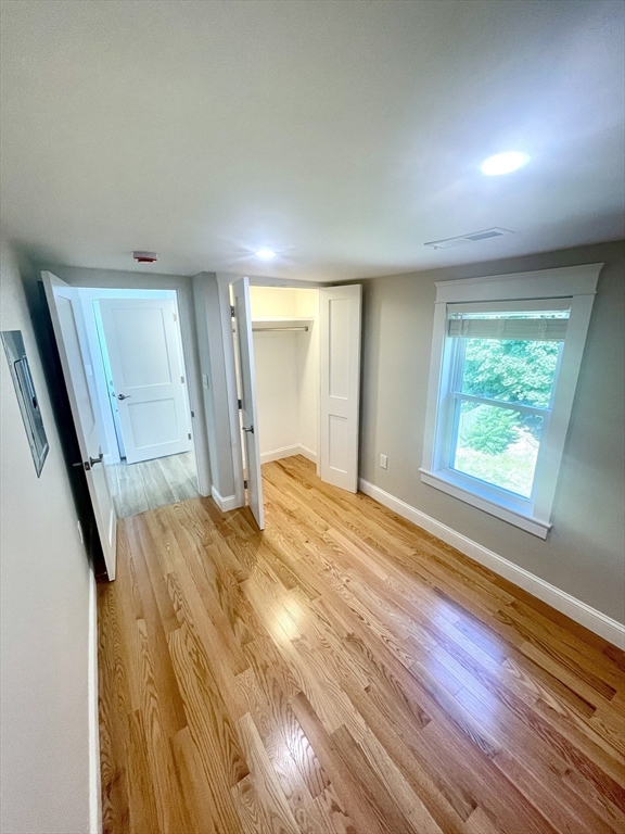 Hull, Massachusetts 02045, United States, 5 Bedrooms Bedrooms, ,2 BathroomsBathrooms,Residential,Active,186330