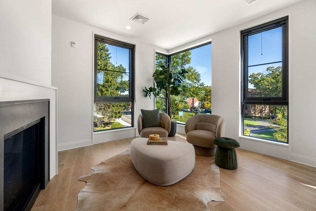 100 Linden Street 106
