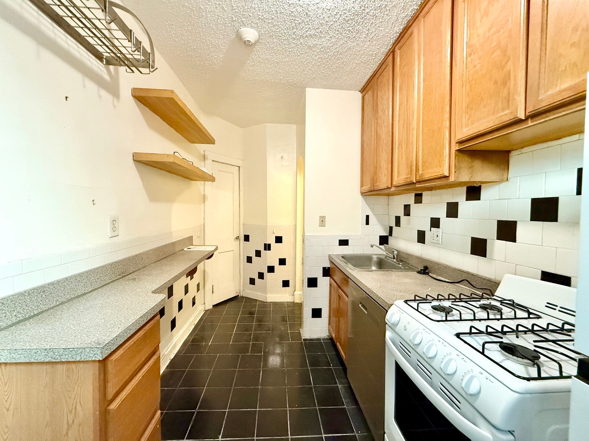 26 Chiswick Rd 6