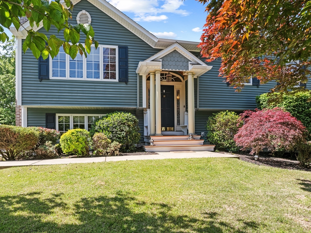 77 Columbus Dr