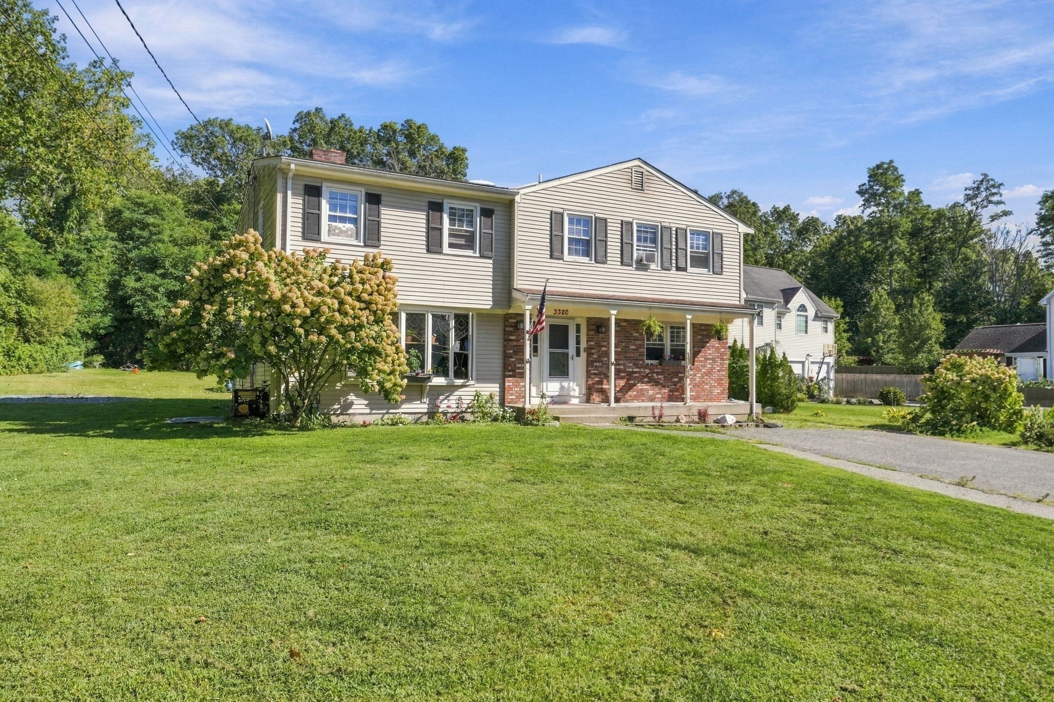 Photo of 3320 County St, Somerset, MA