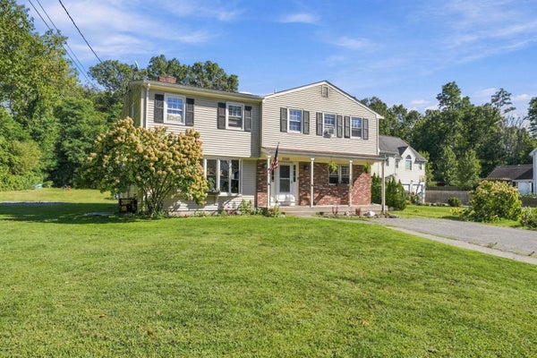 3320 COUNTY ST, SOMERSET, MA 02726 - Image f23db4c4f855bdd4bbc0ef6ac0932dad/2071960701