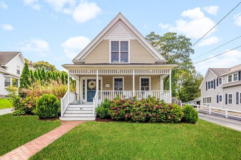 21 Hersey St Hingham MA 02043