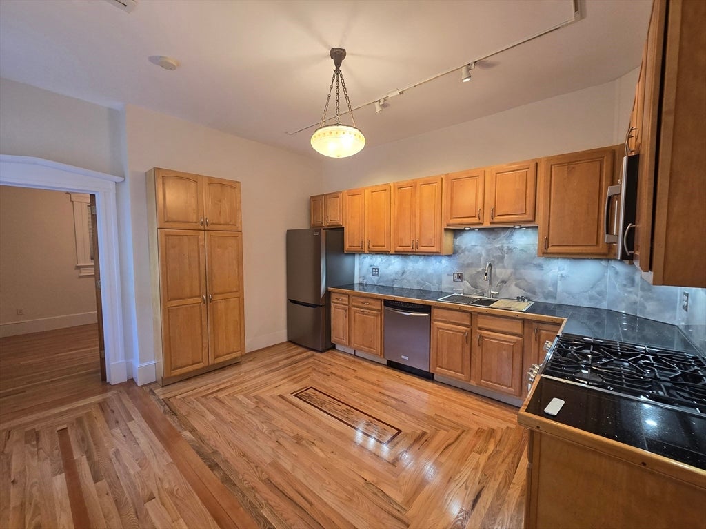 116 Winnisimmet St #1, Chelsea, MA, 116 Winnisimmet St #1, Chelsea, MA Photo #8