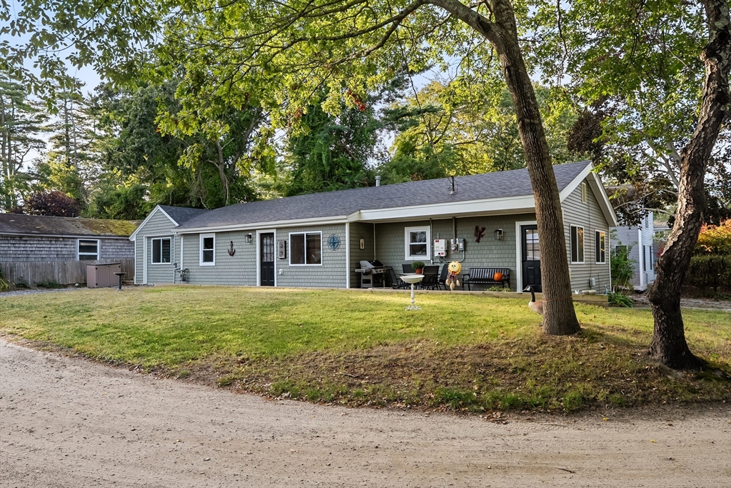 25 Lakeview Dr