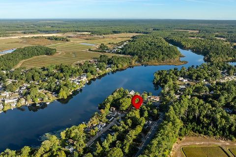 25 Lakeview Dr Wareham MA 02538