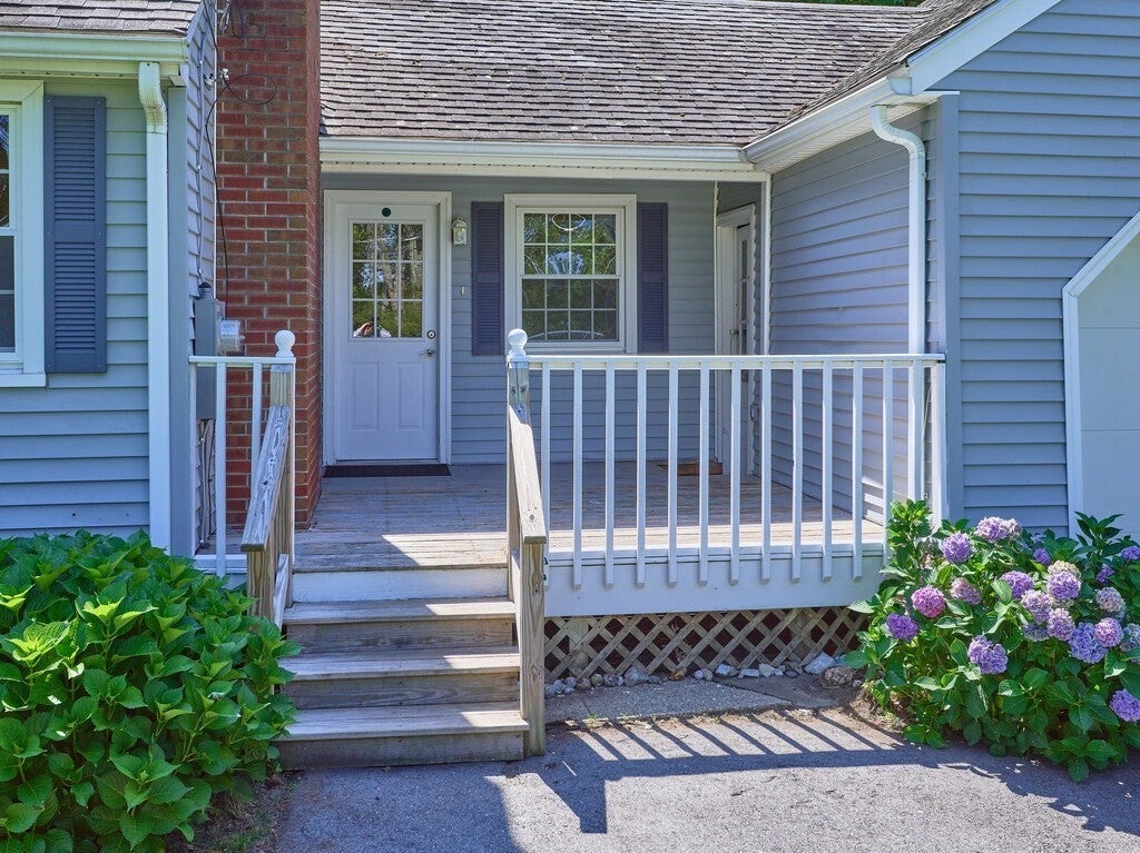 60 Burbank Rd, Sutton, MA, 60 Burbank Rd, Sutton, MA Photo #3