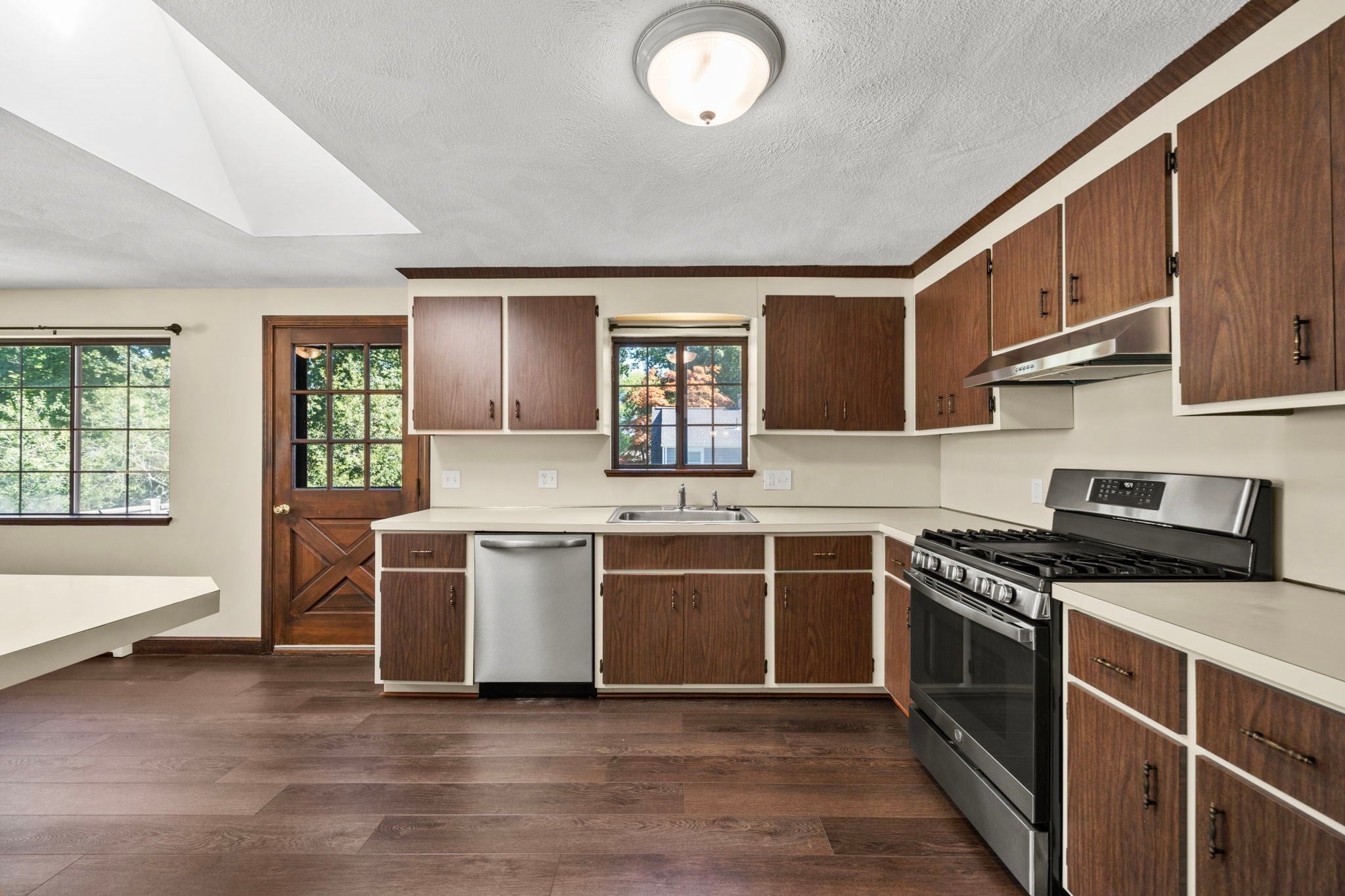 95 Standish Rd, Lynn, MA Photo #5