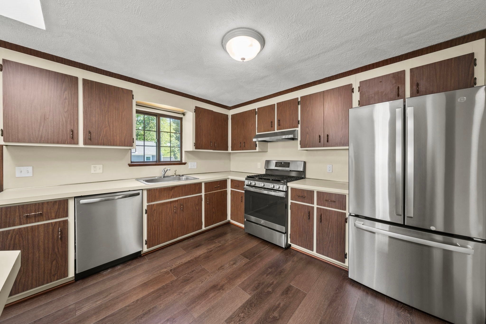 95 Standish Rd, Lynn, MA Photo #6