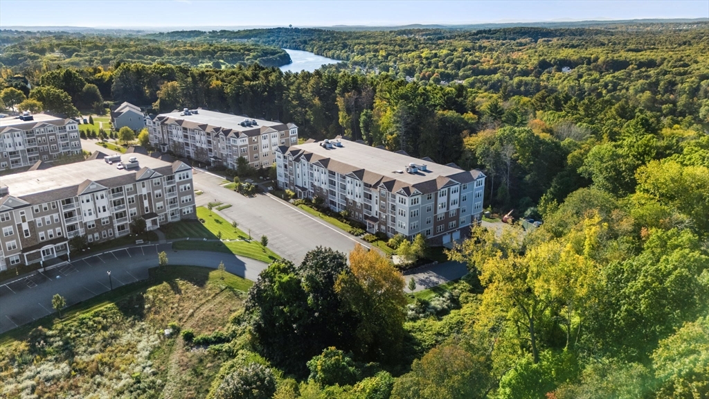 4 Francis Dr 105