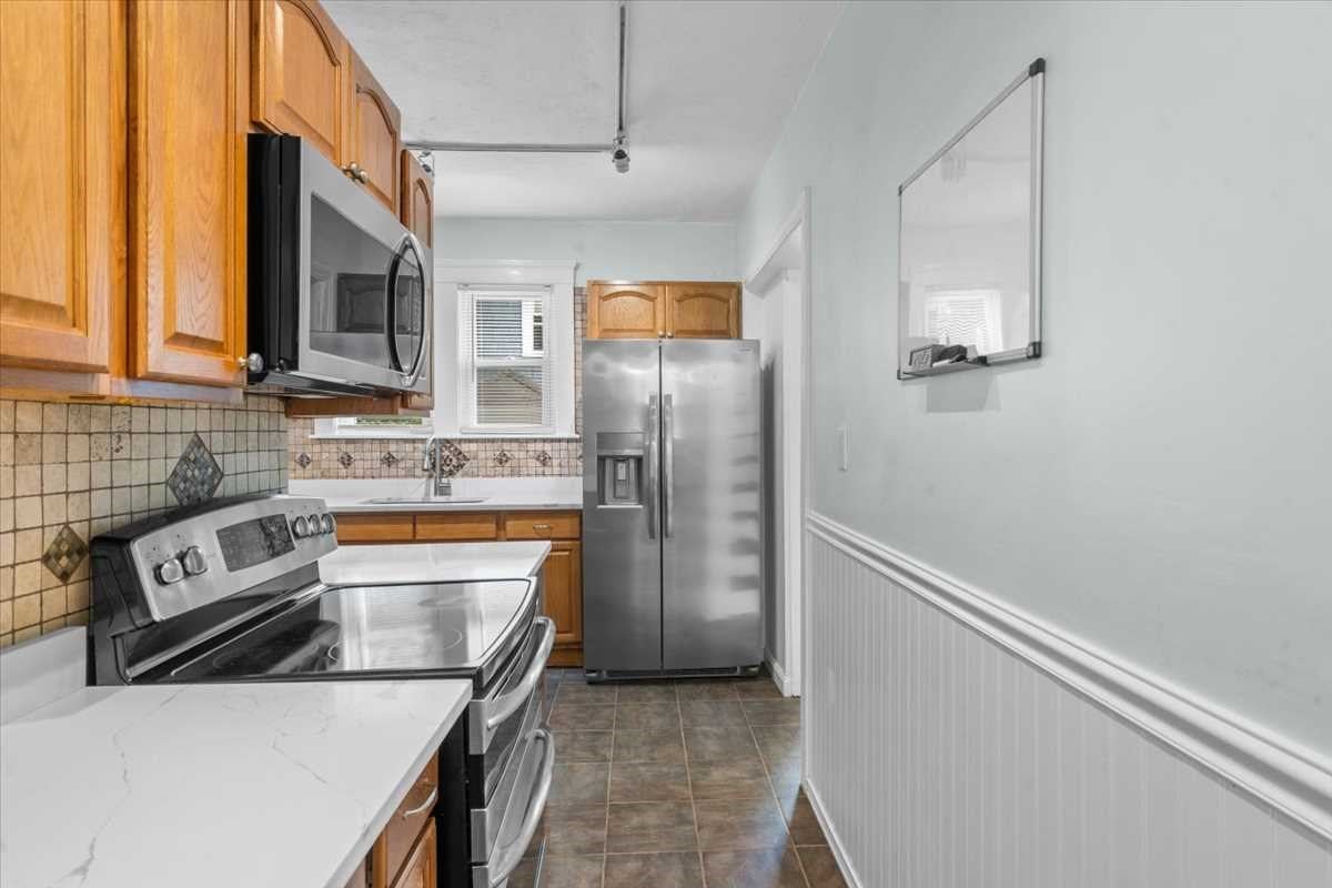 14 Saint Elmo Rd, Worcester, MA, 14 Saint Elmo Rd, Worcester, MA Photo #13