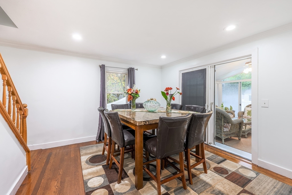 62 Edgemere Blvd