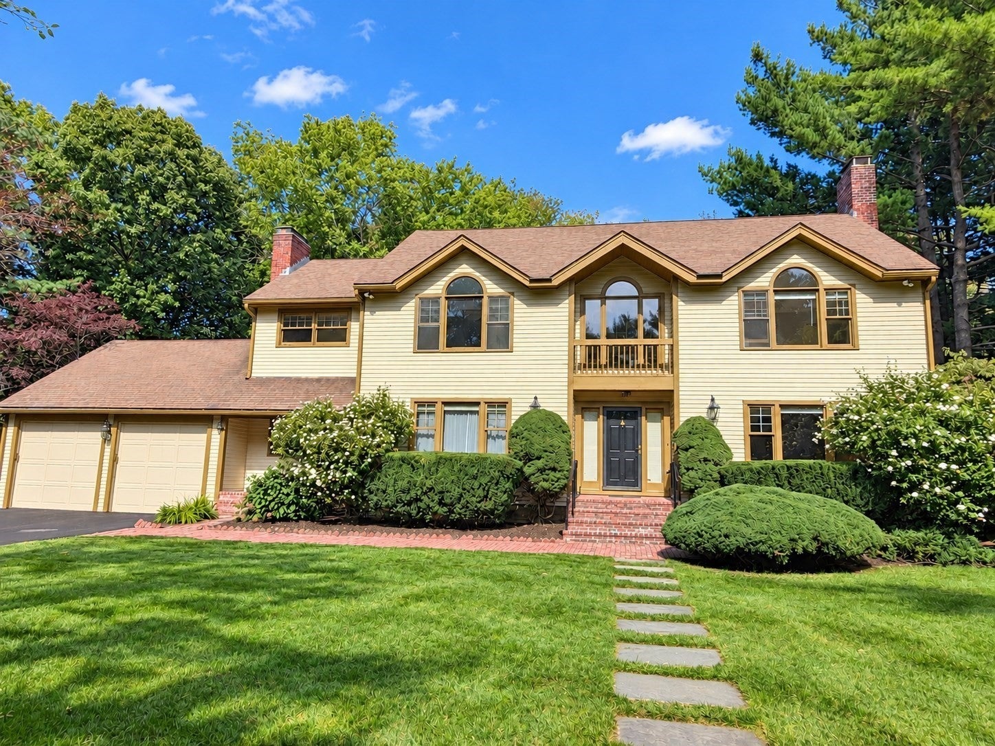 9 Solomon Pierce Rd, Lexington, MA Photo #1