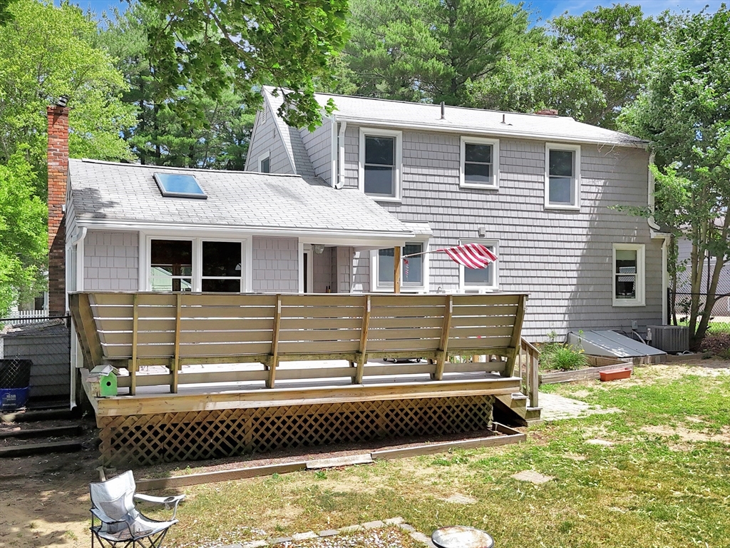 8 Shepard Ave