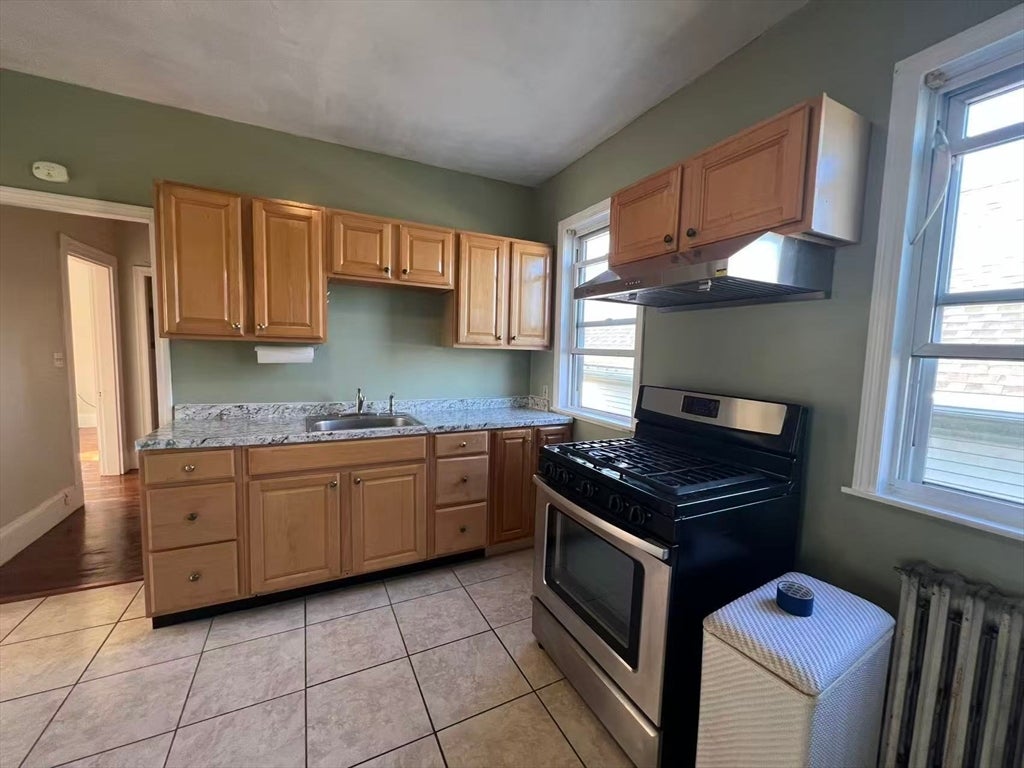 16 West Squantum St #2, Quincy, MA, 16 West Squantum St #2, Quincy, MA Photo #2