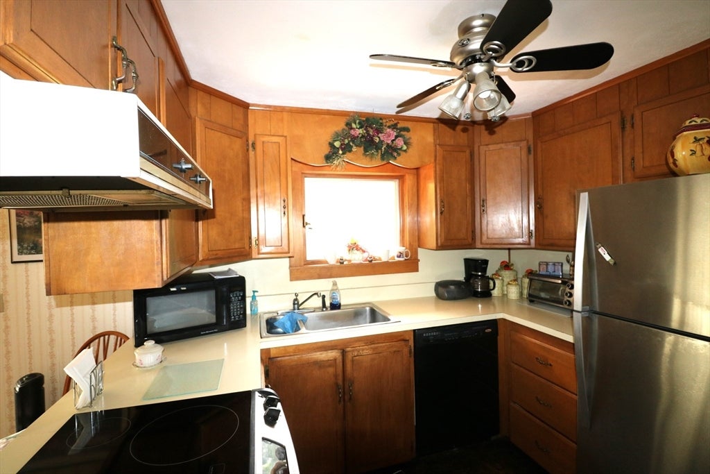 92 East Ave, North Adams, MA, 92 East Ave, North Adams, MA Photo #2