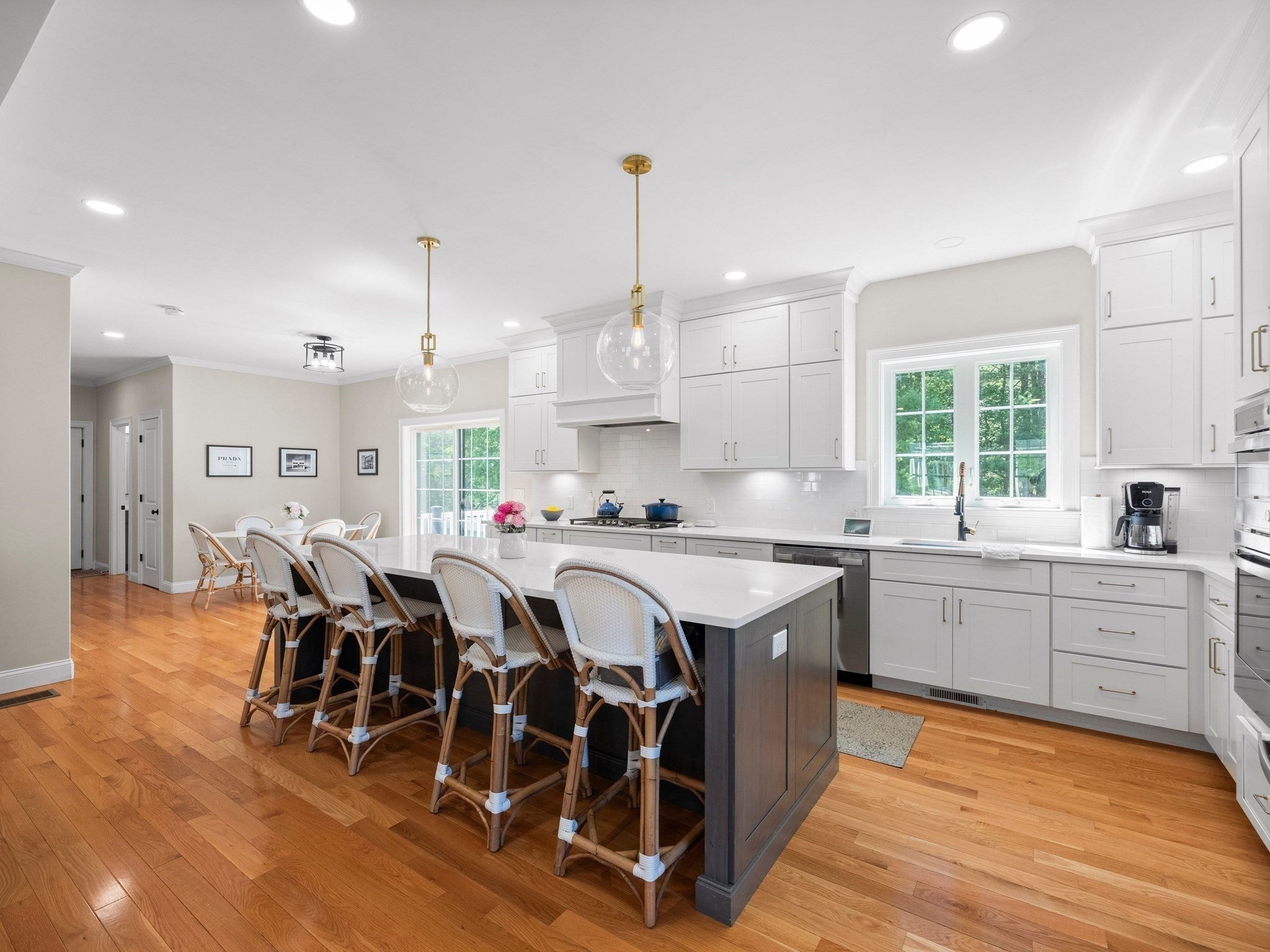 6 Genevieve Ln