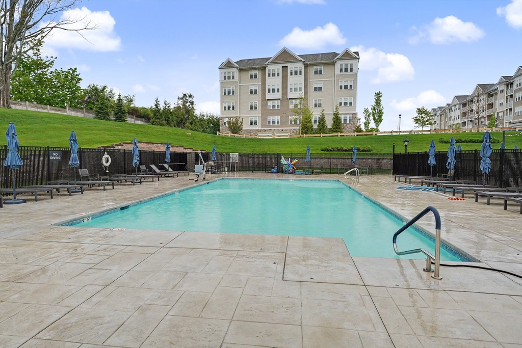 11 Peters Farm Way #409, Westborough, MA Photo #31