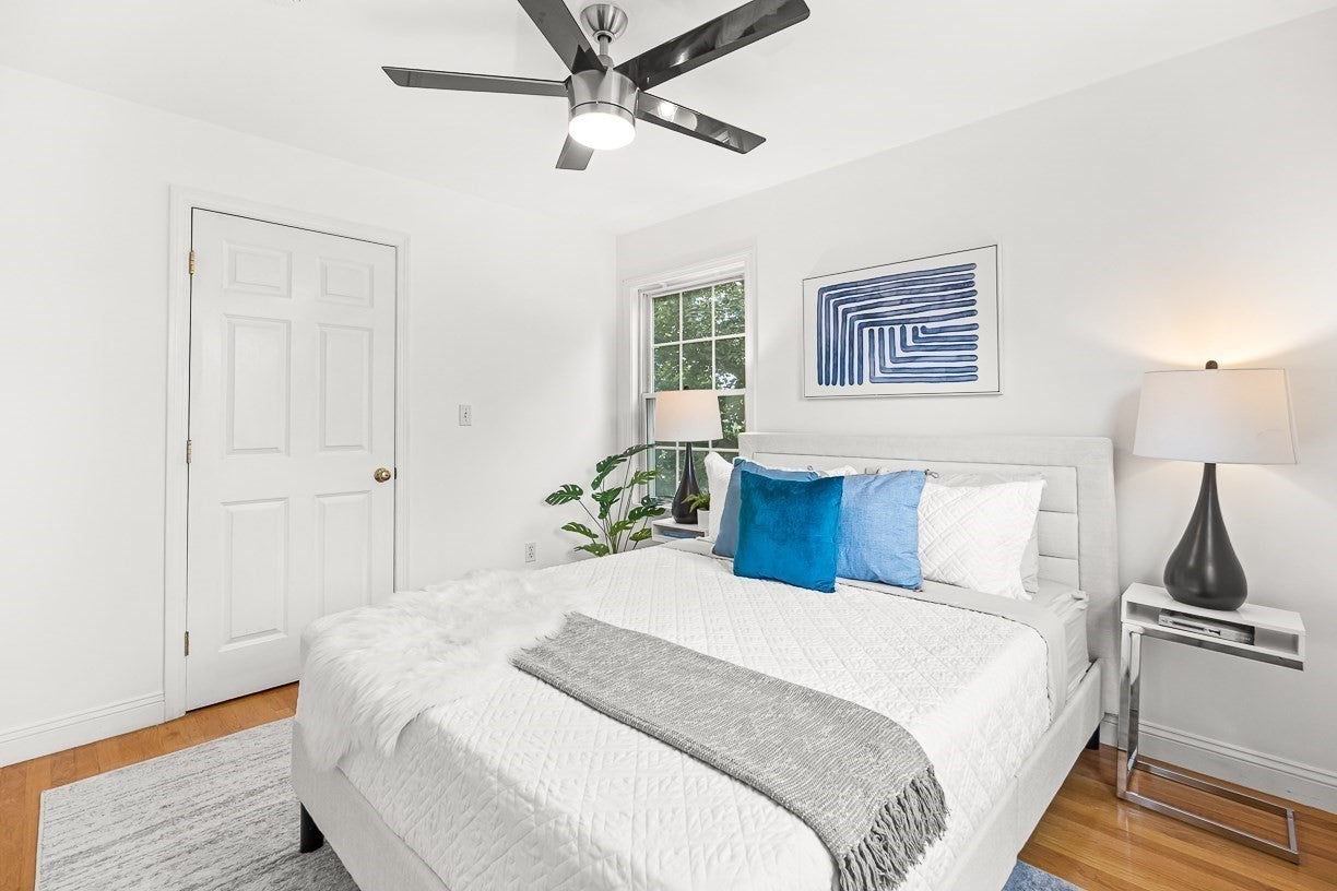37 Pond St #1, Waltham, MA Photo #14