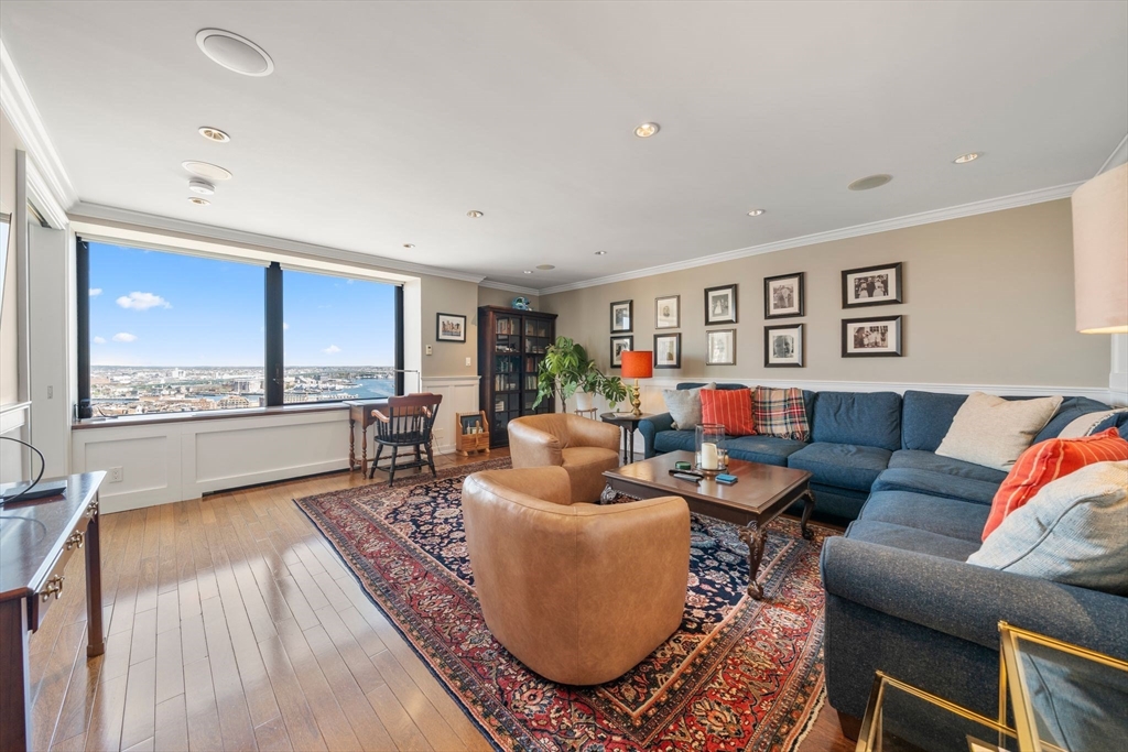 65 East India Row 33C