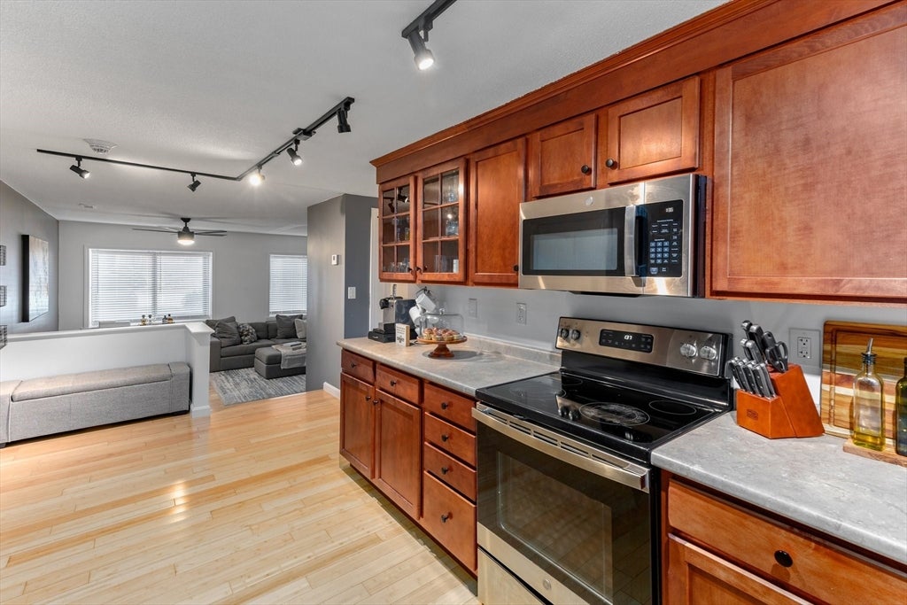 150 Rumford Ave #123, Mansfield, MA, 150 Rumford Ave #123, Mansfield, MA Photo #6
