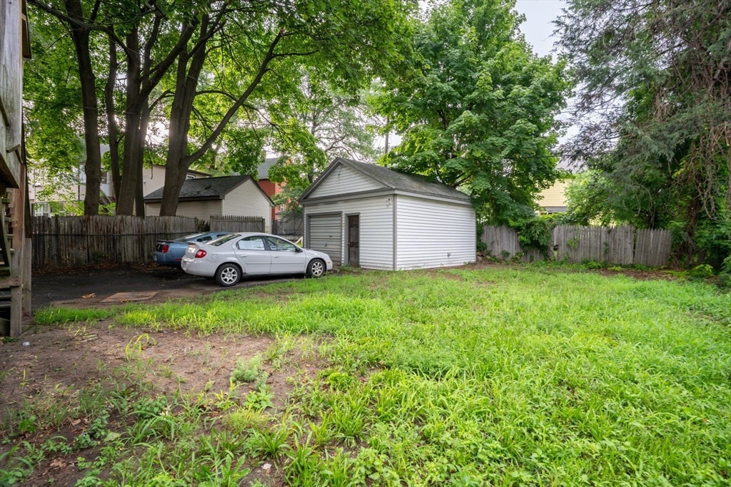 51 View St, Holyoke, MA, 51 View St, Holyoke, MA Photo #25