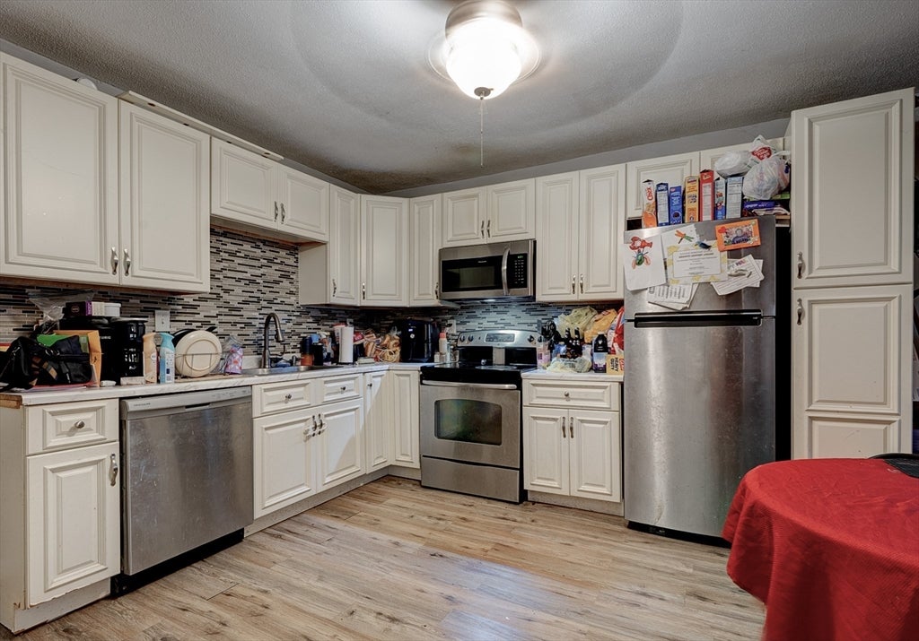 51 View St, Holyoke, MA, 51 View St, Holyoke, MA Photo #16