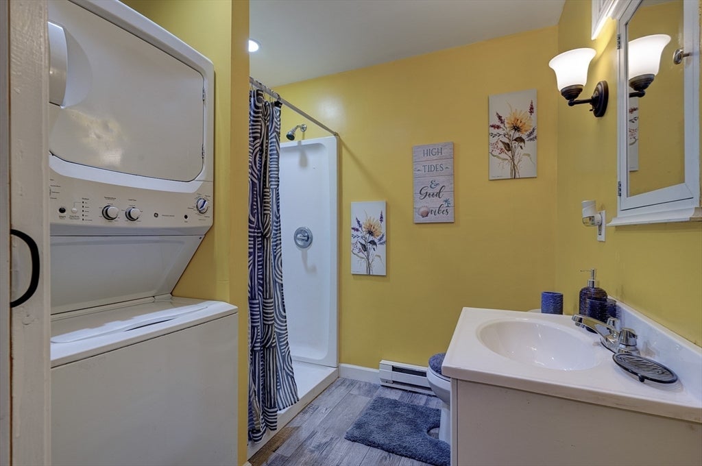 51 View St, Holyoke, MA, 51 View St, Holyoke, MA Photo #8